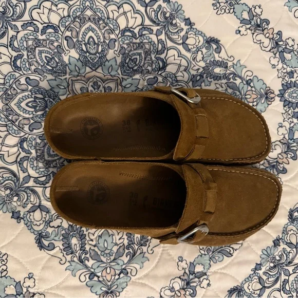 Women’s Birkenstock Buckley Clogs - Picture 4 of 4